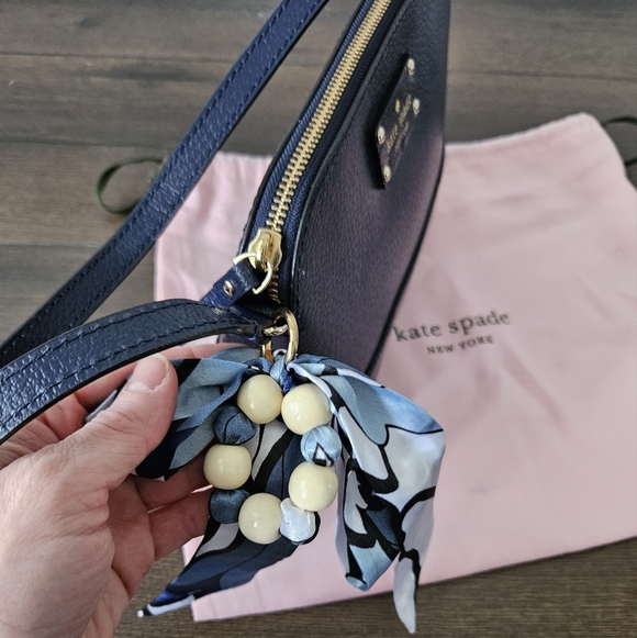 Kate Spade ♠️ Navy Blue Leather Crossbody Dome Bag - Picture 5 of 10
